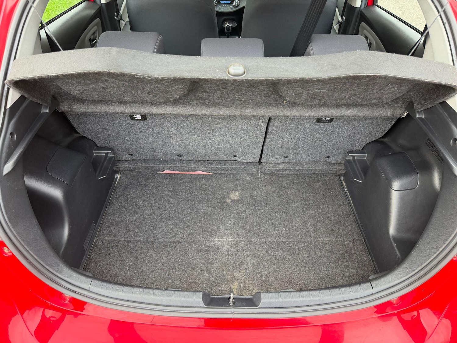 Used Toyota Yaris for sale - 77738559: Photo 11