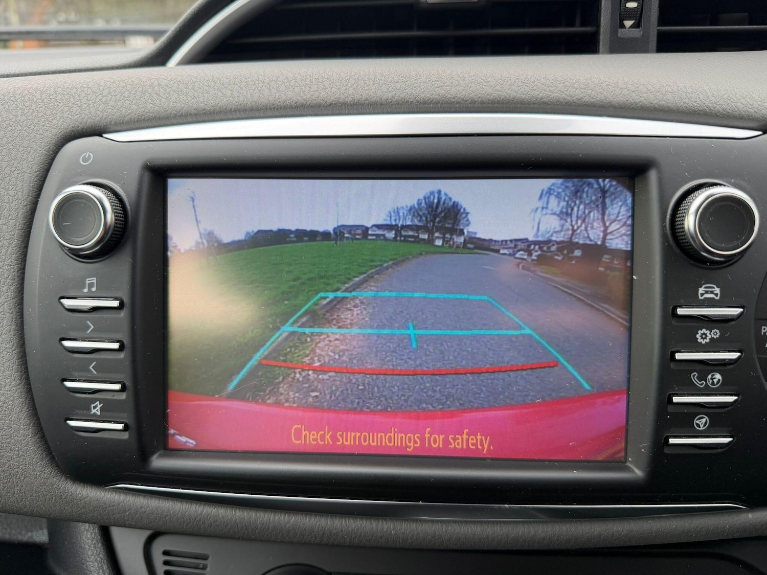 Used Toyota Yaris for sale - 77738559: Photo 21