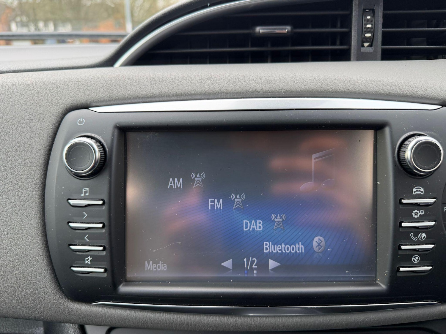 Used Toyota Yaris for sale - 77738559: Photo 22