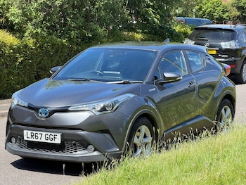 Used Toyota C-HR 2017 for sale - 78684794: Photo