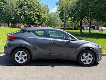 Used Toyota C-HR 2017 for sale - 78684794: Photo
