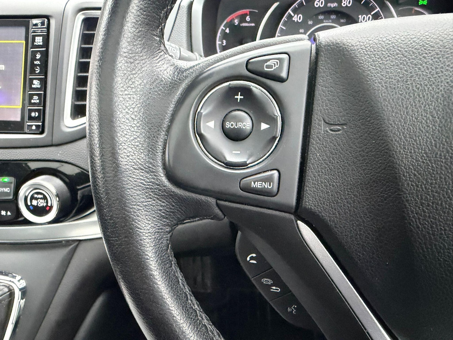 Used Honda CR-V 2016 for sale - 77215003: Photo 26