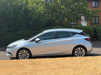 Used Vauxhall Astra 2016 for sale - 79471977: Photo