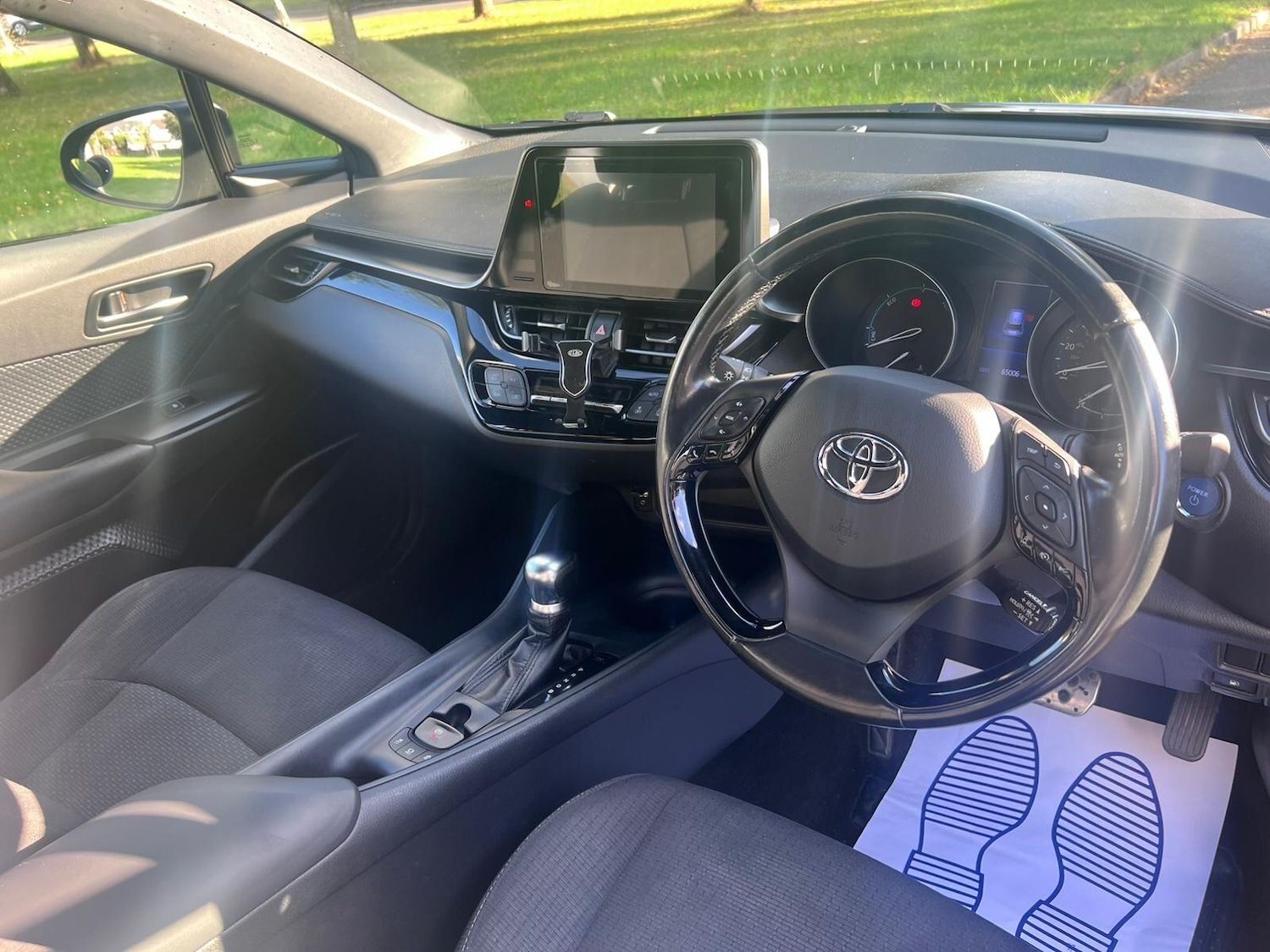 Used Toyota C-HR 2017 for sale - 77344213: Photo 23