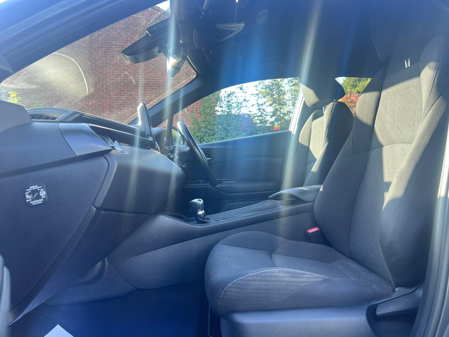 Used Toyota C-HR 2017 for sale - 77344213: Photo 24