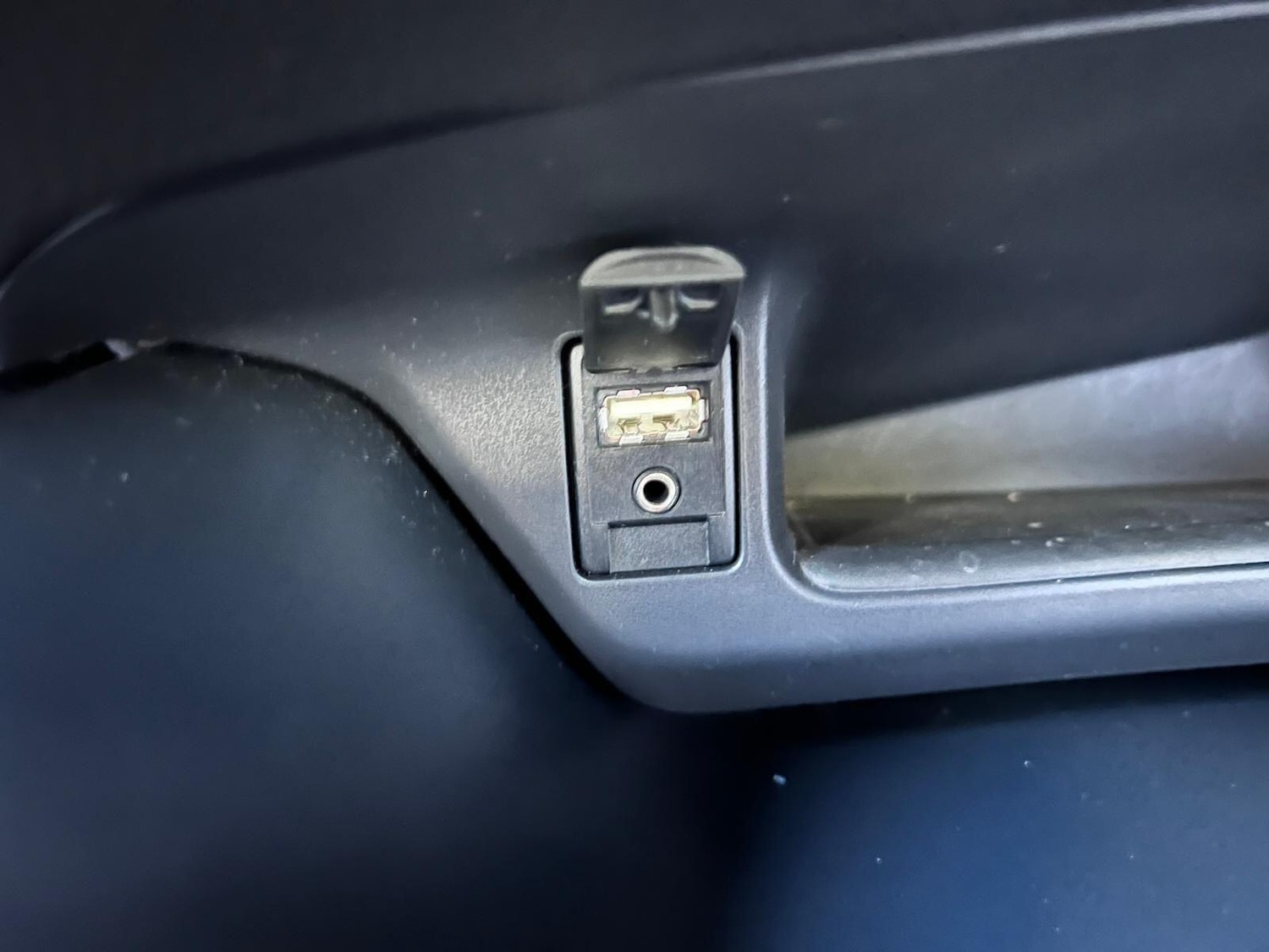 Used Toyota C-HR 2017 for sale - 77344213: Photo 29