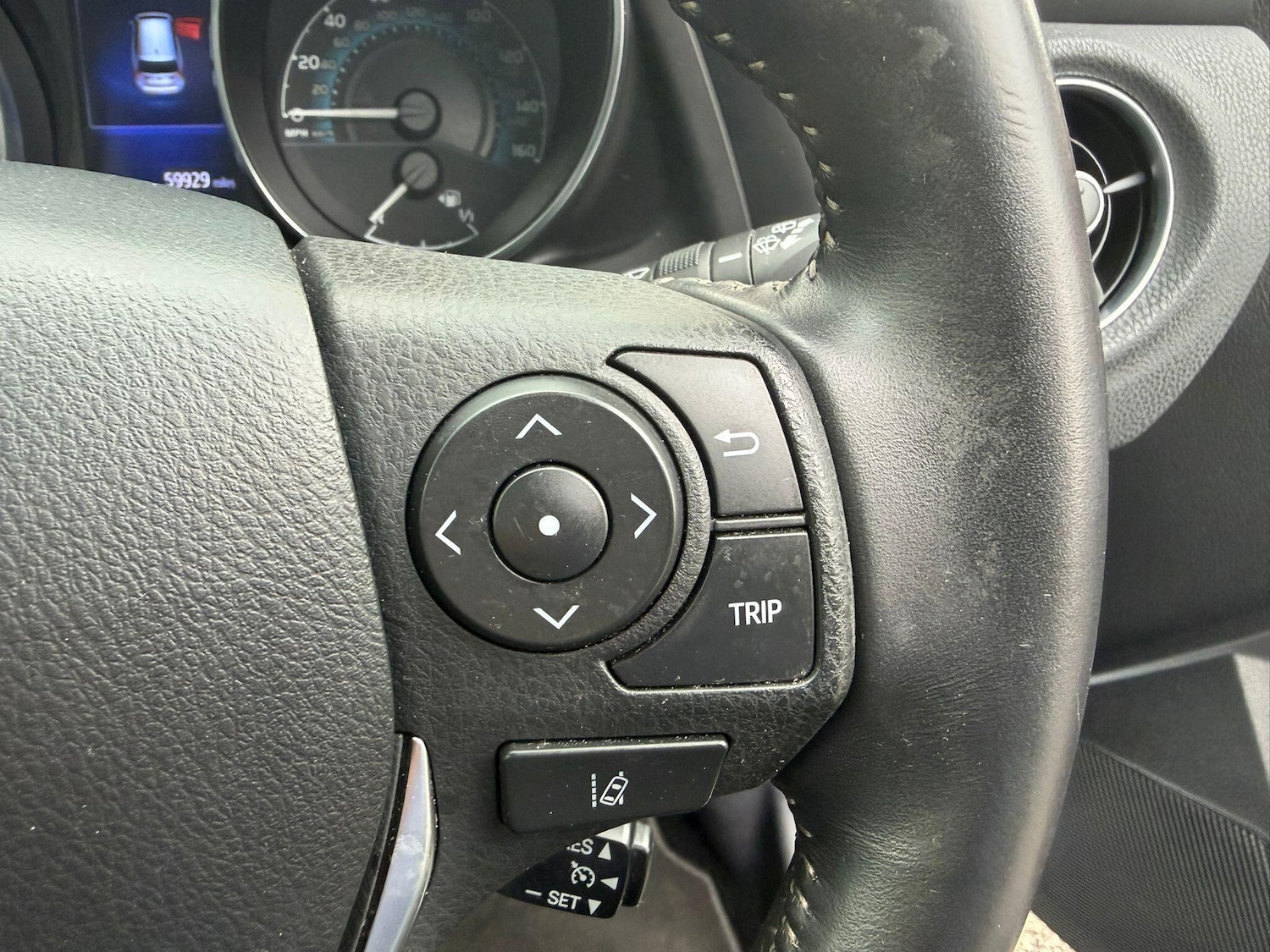 Used Toyota Auris 2015 for sale - 77633146: Photo 23