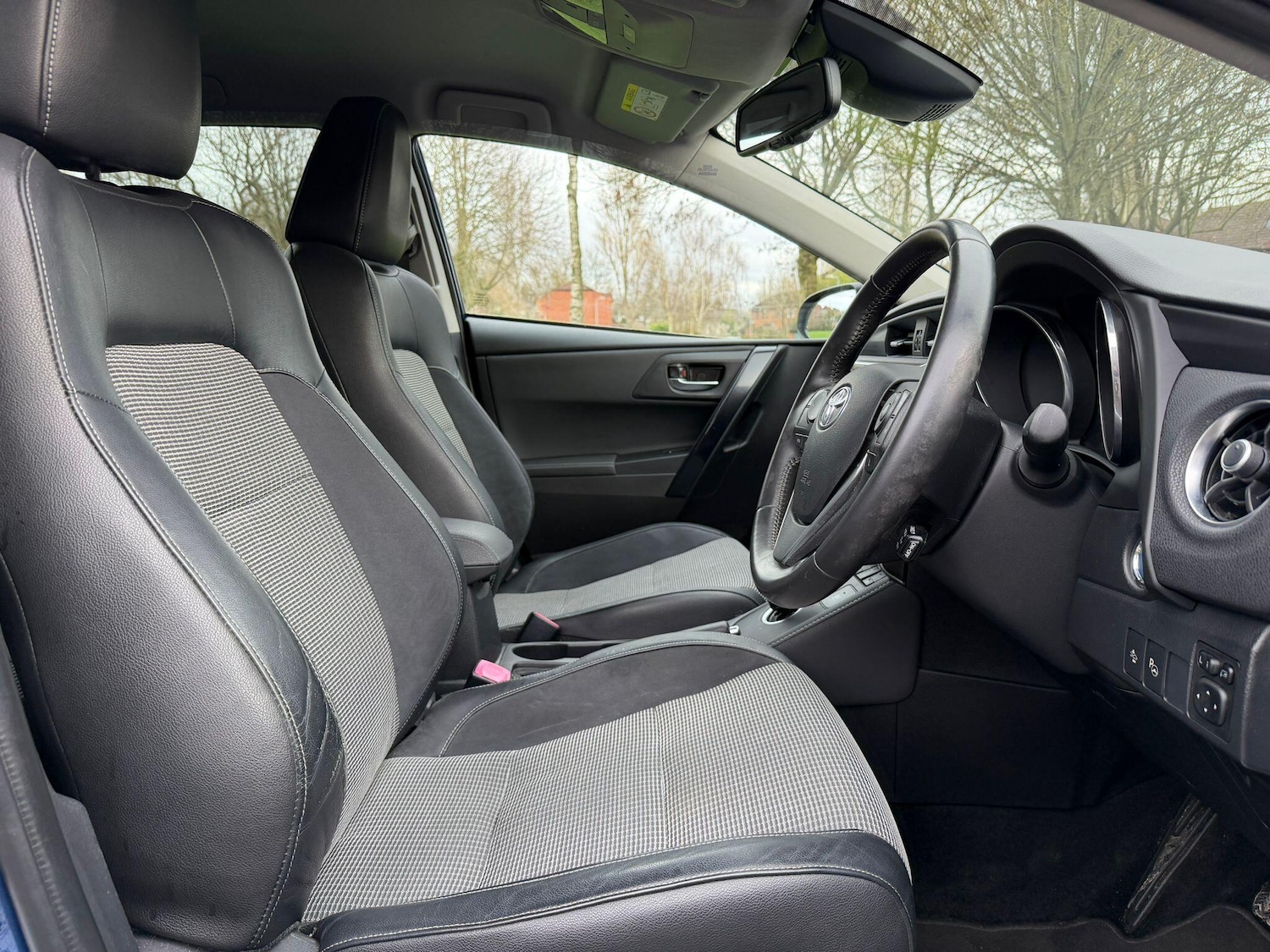 Used Toyota Auris 2015 for sale - 77633146: Photo 27