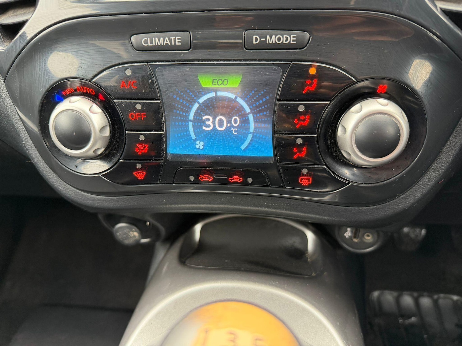 Used Nissan Juke 2011 for sale - 78215710: Photo 18