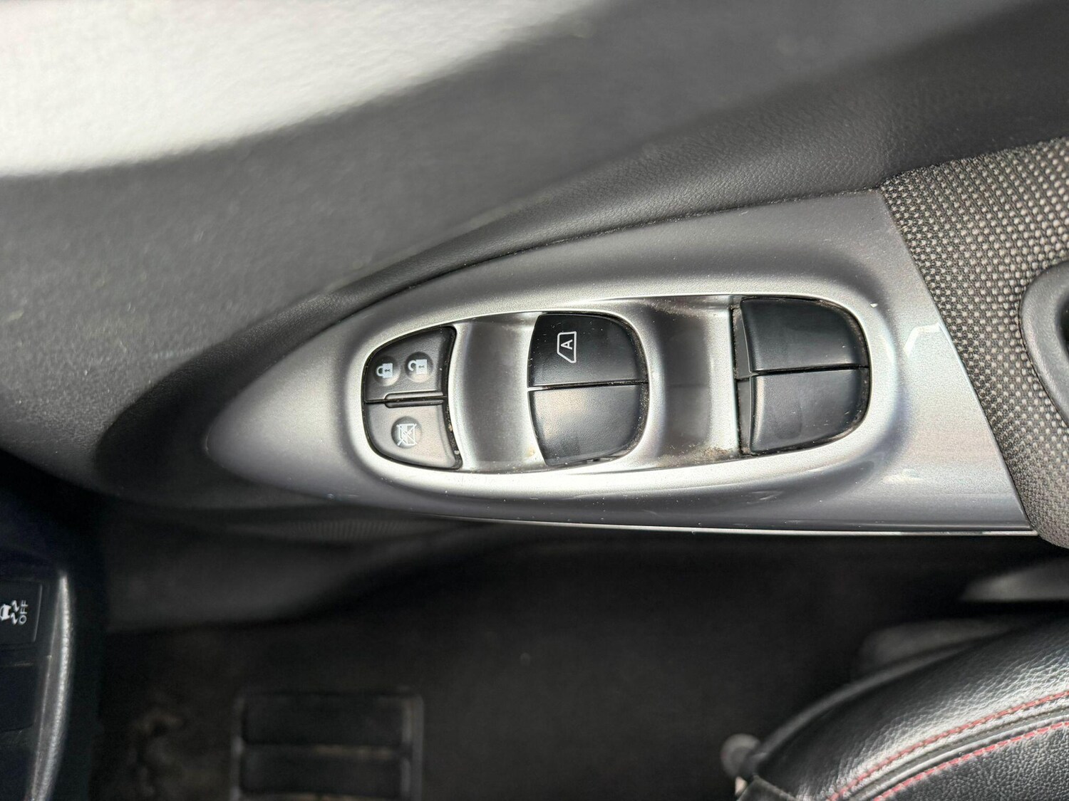 Used Nissan Juke 2011 for sale - 78215710: Photo 29