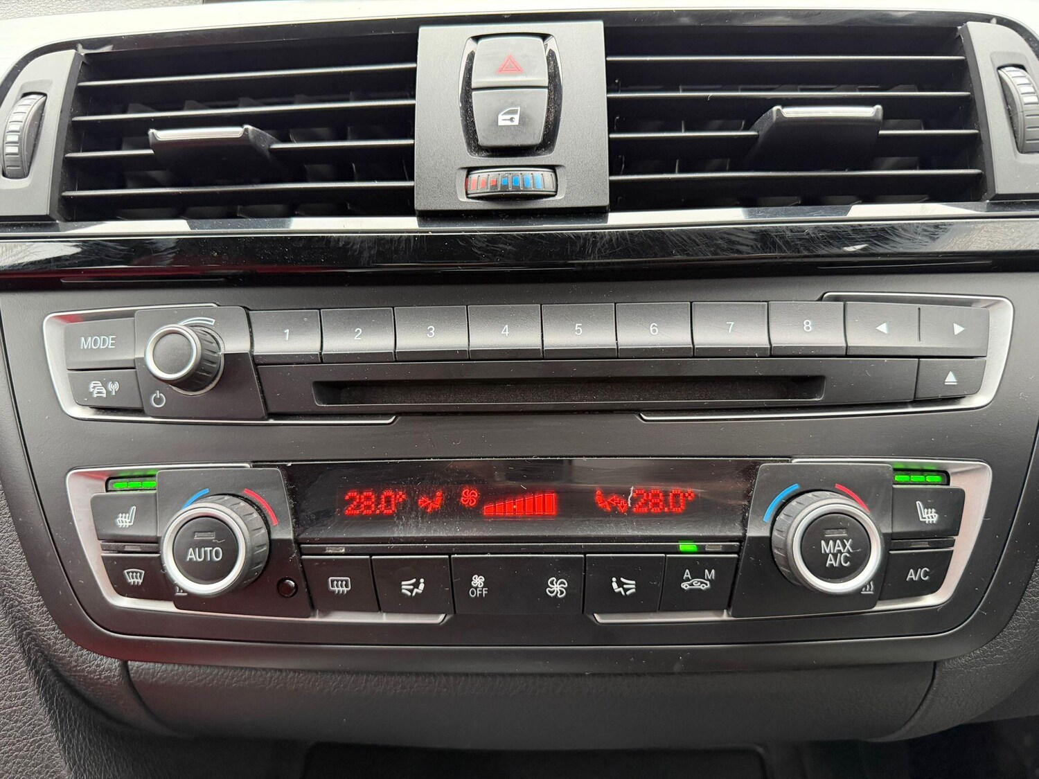 Used BMW 3 Series 2015 for sale - 77478961: Photo 31