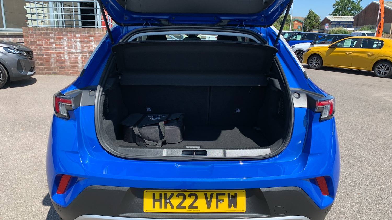 Vehicle 19