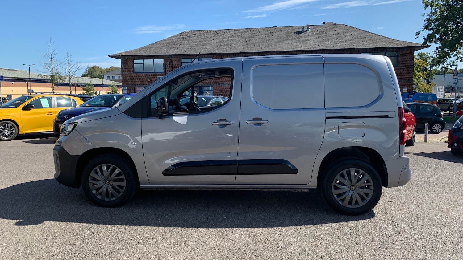 Used Peugeot Partner 2024 for sale - 76285188: Photo 6