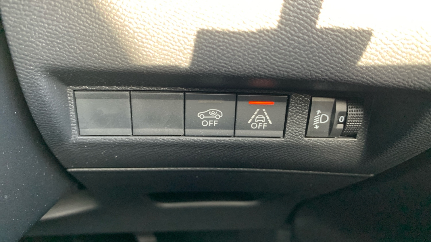 Used Peugeot 208 2022 for sale - 76586425: Photo 18