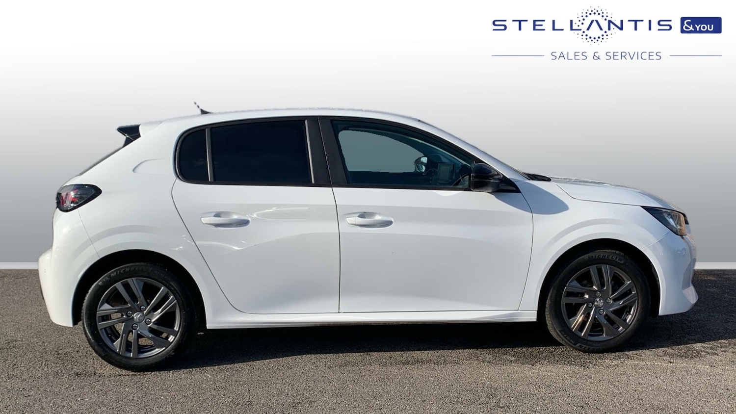 Used Peugeot 208 2022 for sale - 76586425: Photo 2