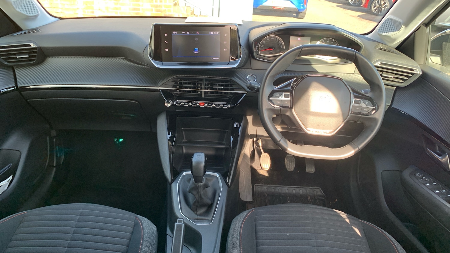 Used Peugeot 208 2022 for sale - 76586425: Photo 4