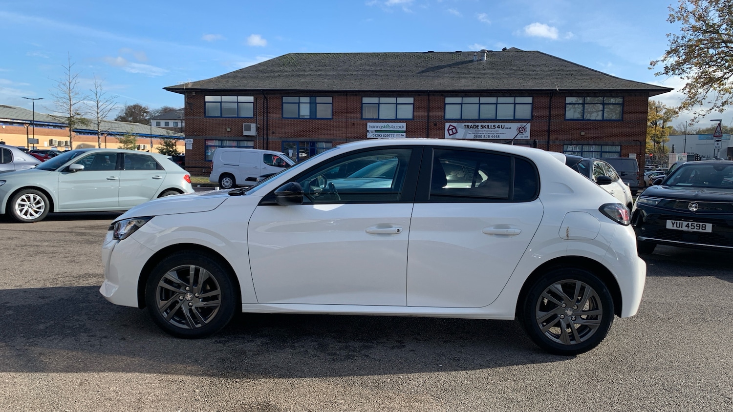 Used Peugeot 208 2022 for sale - 76586425: Photo 6