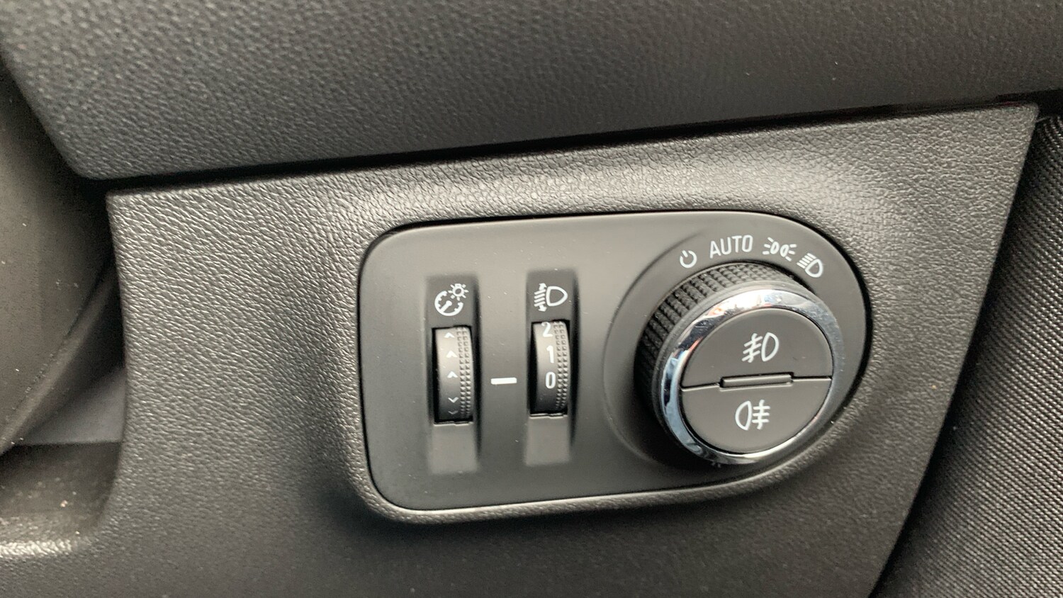 Used Vauxhall Corsa 2019 for sale - 76228664: Photo 18