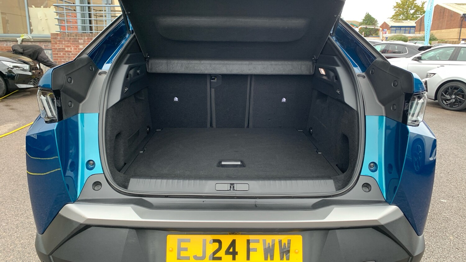 Used Peugeot 3008 2024 for sale - 76190381: Photo 19