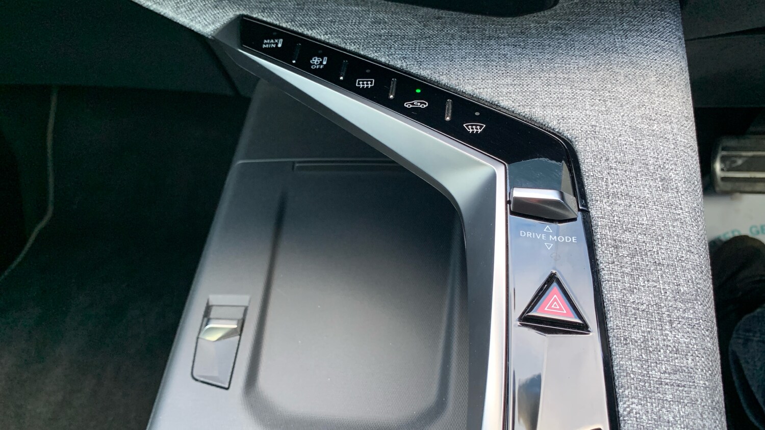 Used Peugeot 3008 2025 for sale - 76730017: Photo 35