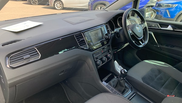 Used Volkswagen Golf SV 2017 for sale - 76153994: Photo 12