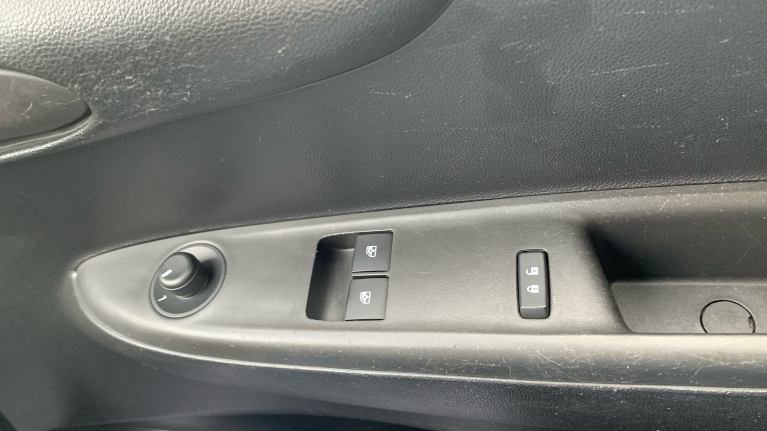 Used Vauxhall Viva 2015 for sale - 76400064: Photo 22