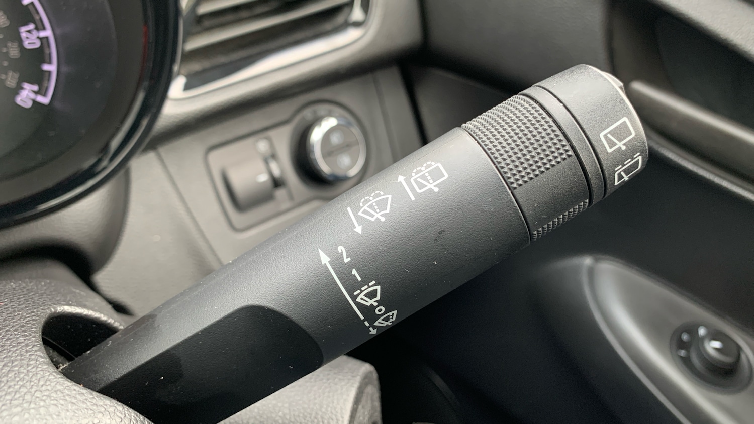 Used Vauxhall Viva 2015 for sale - 76400064: Photo 27