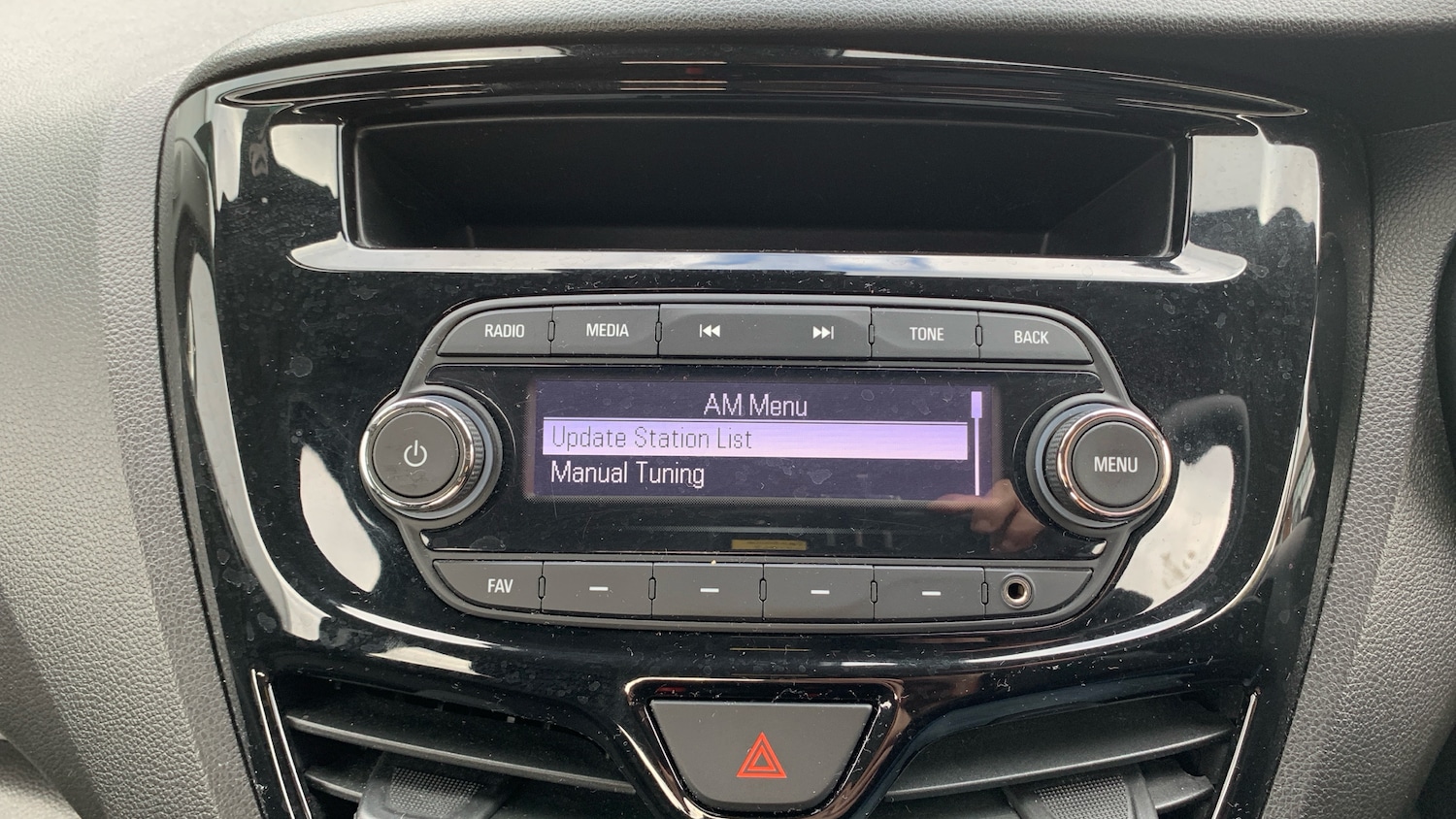 Used Vauxhall Viva 2015 for sale - 76400064: Photo 30