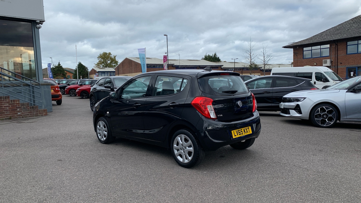 Used Vauxhall Viva 2015 for sale - 76400064: Photo 5