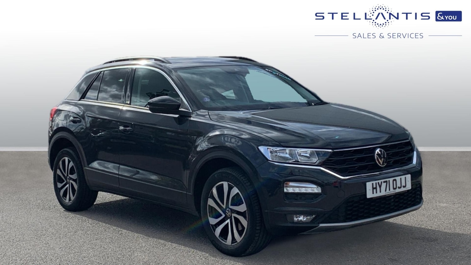 Used Volkswagen T-Roc 2021 for sale - 76190355: Photo 1