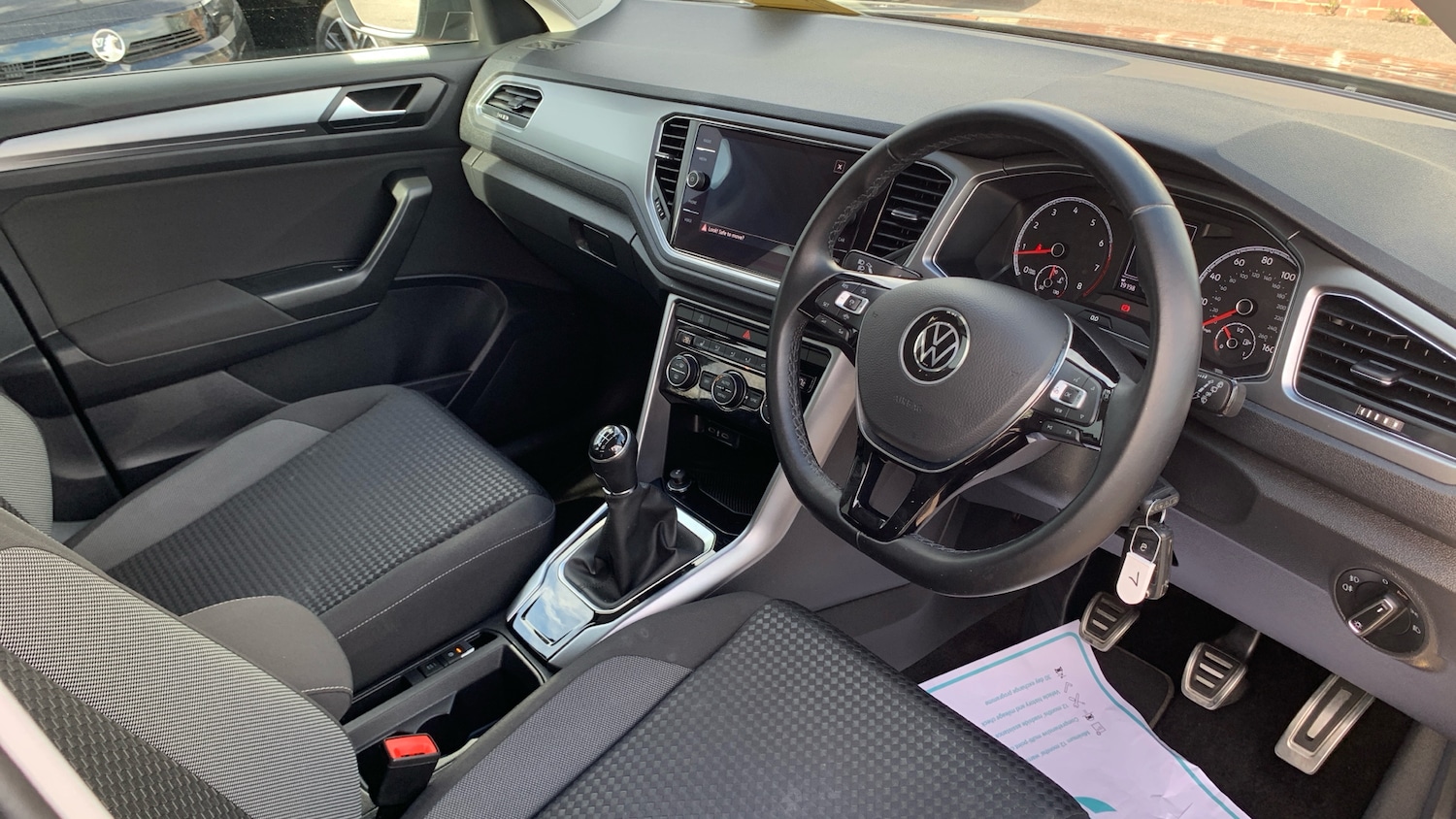 Used Volkswagen T-Roc 2021 for sale - 76190355: Photo 11