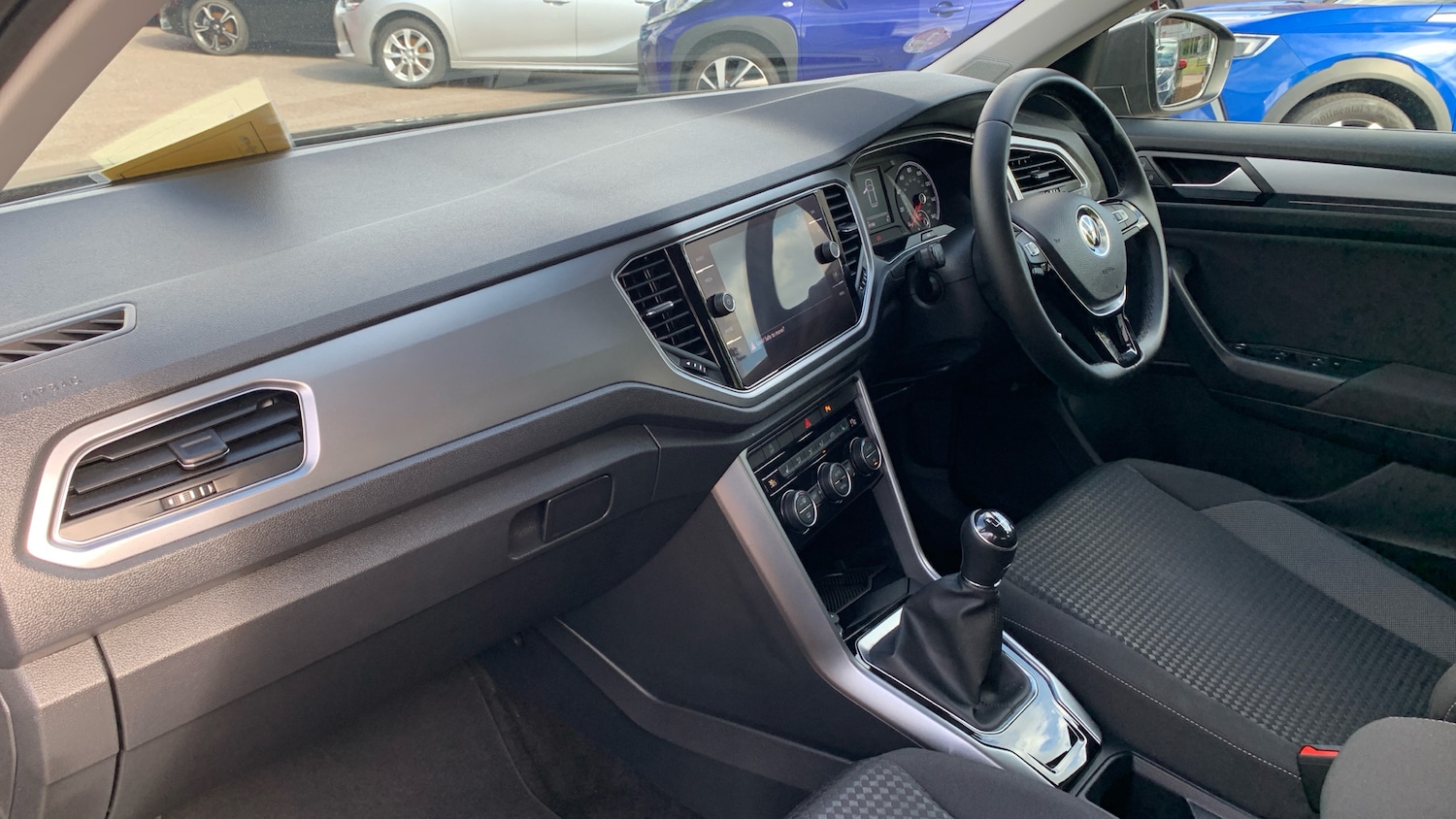 Used Volkswagen T-Roc 2021 for sale - 76190355: Photo 12