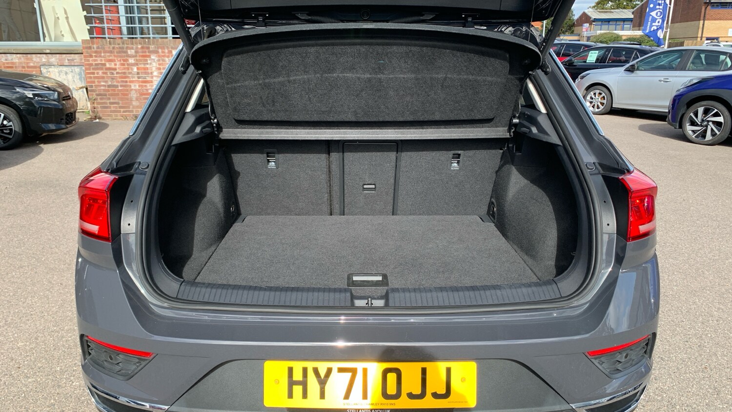 Used Volkswagen T-Roc 2021 for sale - 76190355: Photo 19