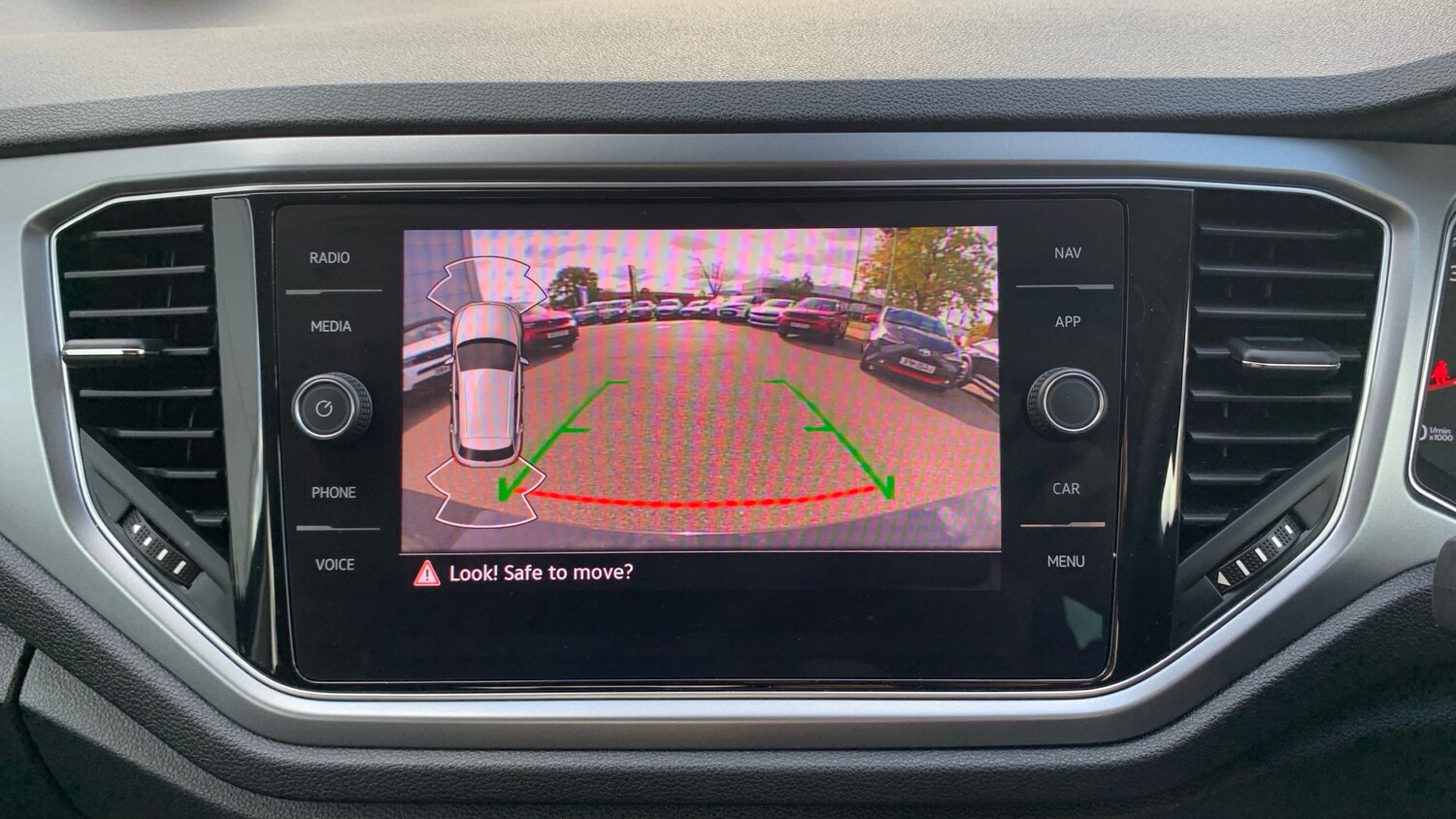 Used Volkswagen T-Roc 2021 for sale - 76190355: Photo 32