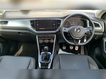 Used Volkswagen T-Roc 2021 for sale - 76190355: Photo 4