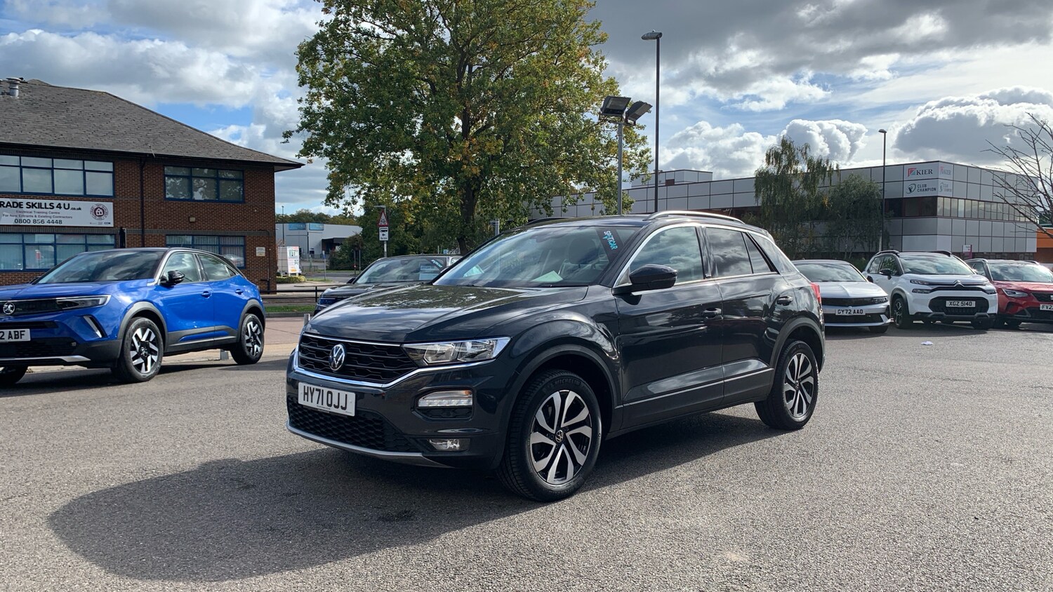 Used Volkswagen T-Roc 2021 for sale - 76190355: Photo 7