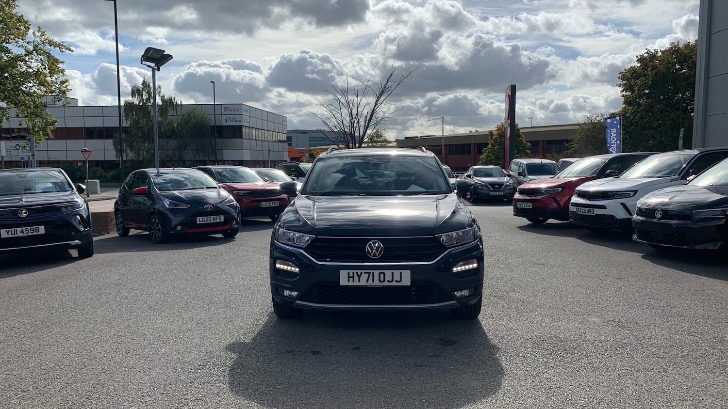 Used Volkswagen T-Roc 2021 for sale - 76190355: Photo 8