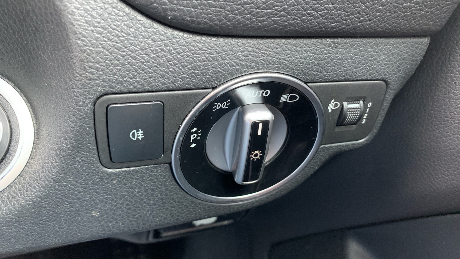 Used Mercedes-Benz GLA 2016 for sale - 77346156: Photo 19