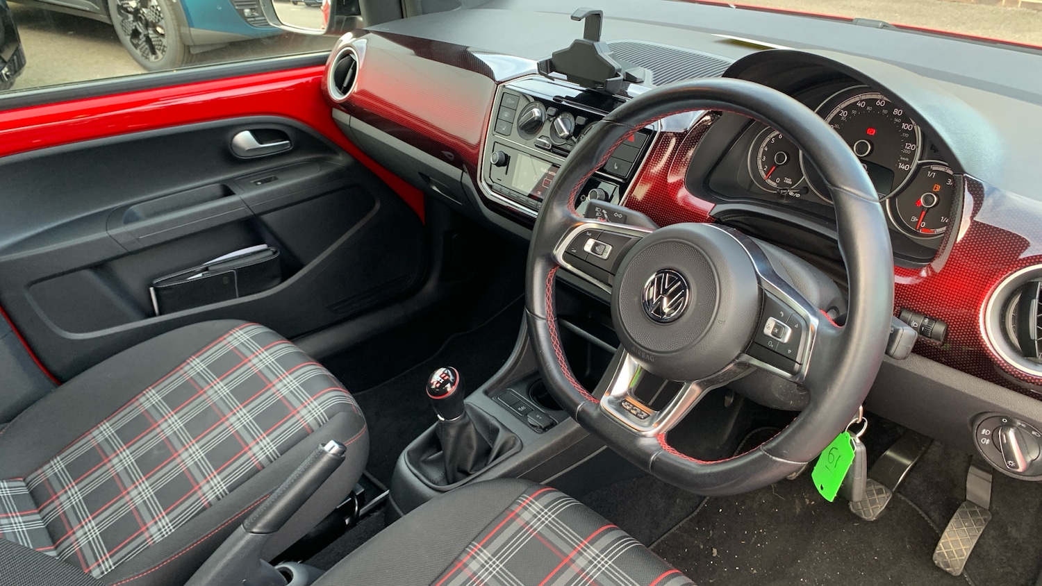 Used Volkswagen up! 2018 for sale - 76586382: Photo 11