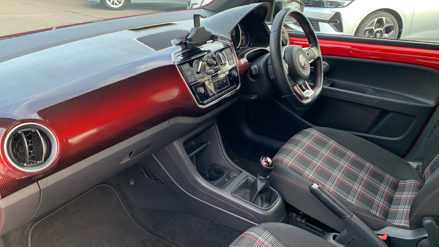 Used Volkswagen up! 2018 for sale - 76586382: Photo 12