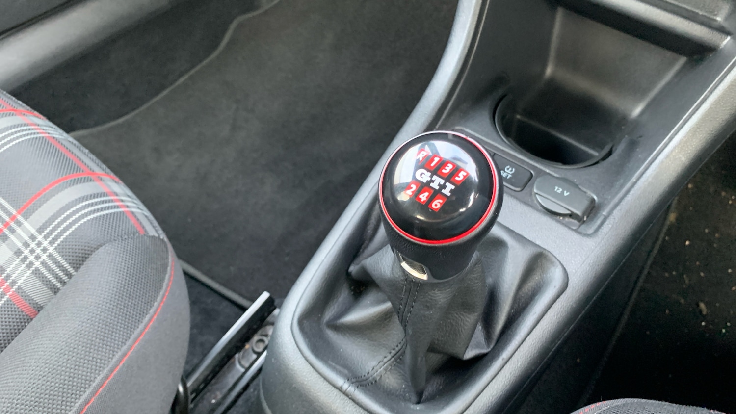 Used Volkswagen up! 2018 for sale - 76586382: Photo 20