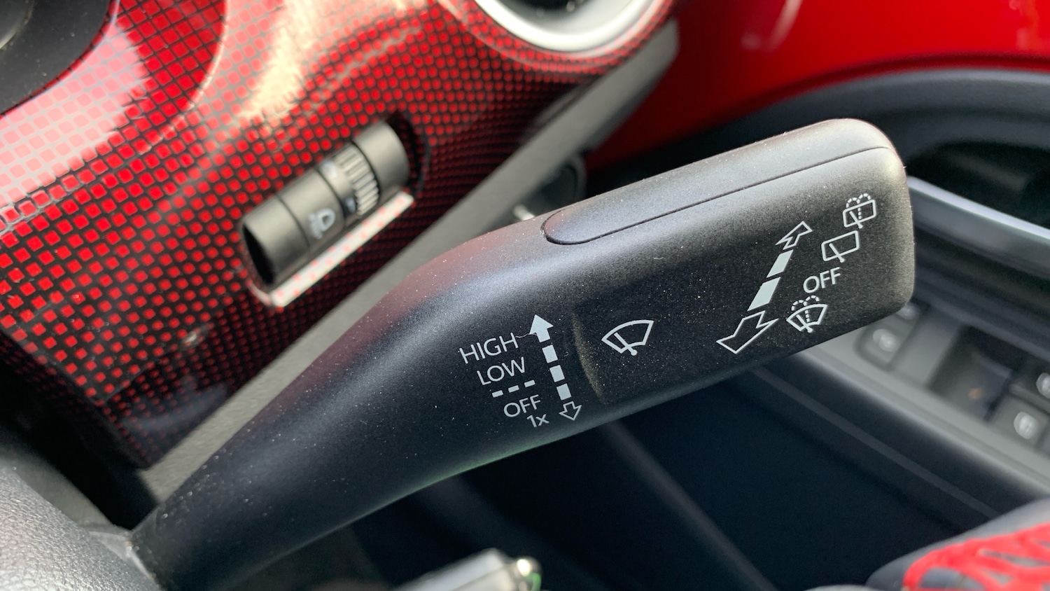 Used Volkswagen up! 2018 for sale - 76586382: Photo 27