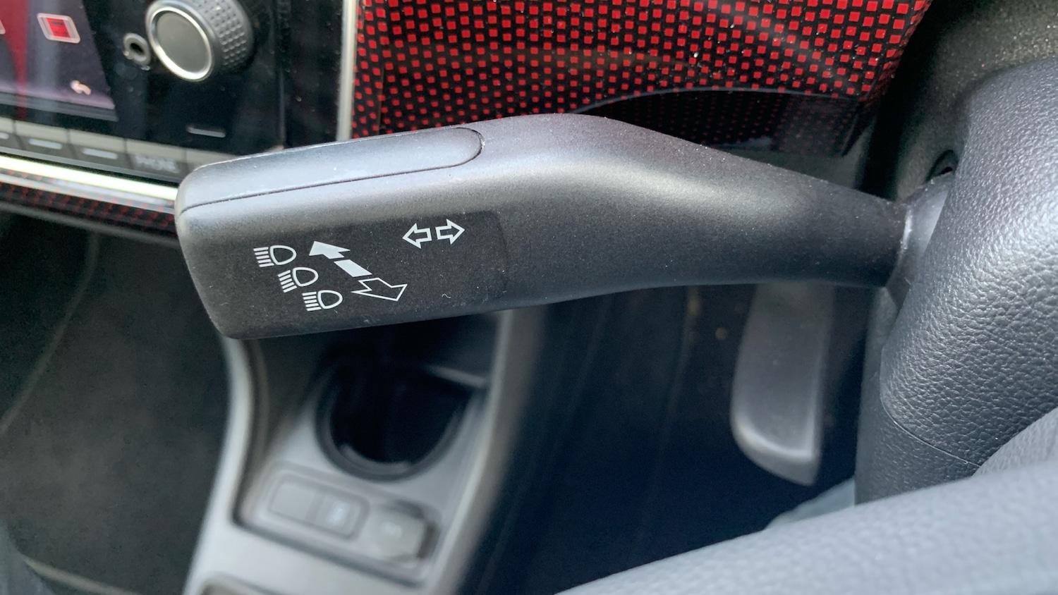 Used Volkswagen up! 2018 for sale - 76586382: Photo 28