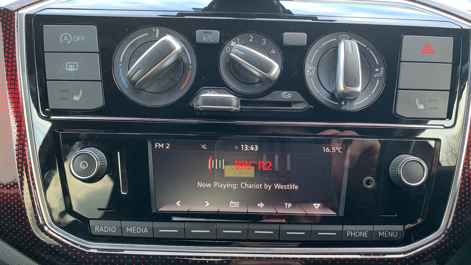 Used Volkswagen up! 2018 for sale - 76586382: Photo 31