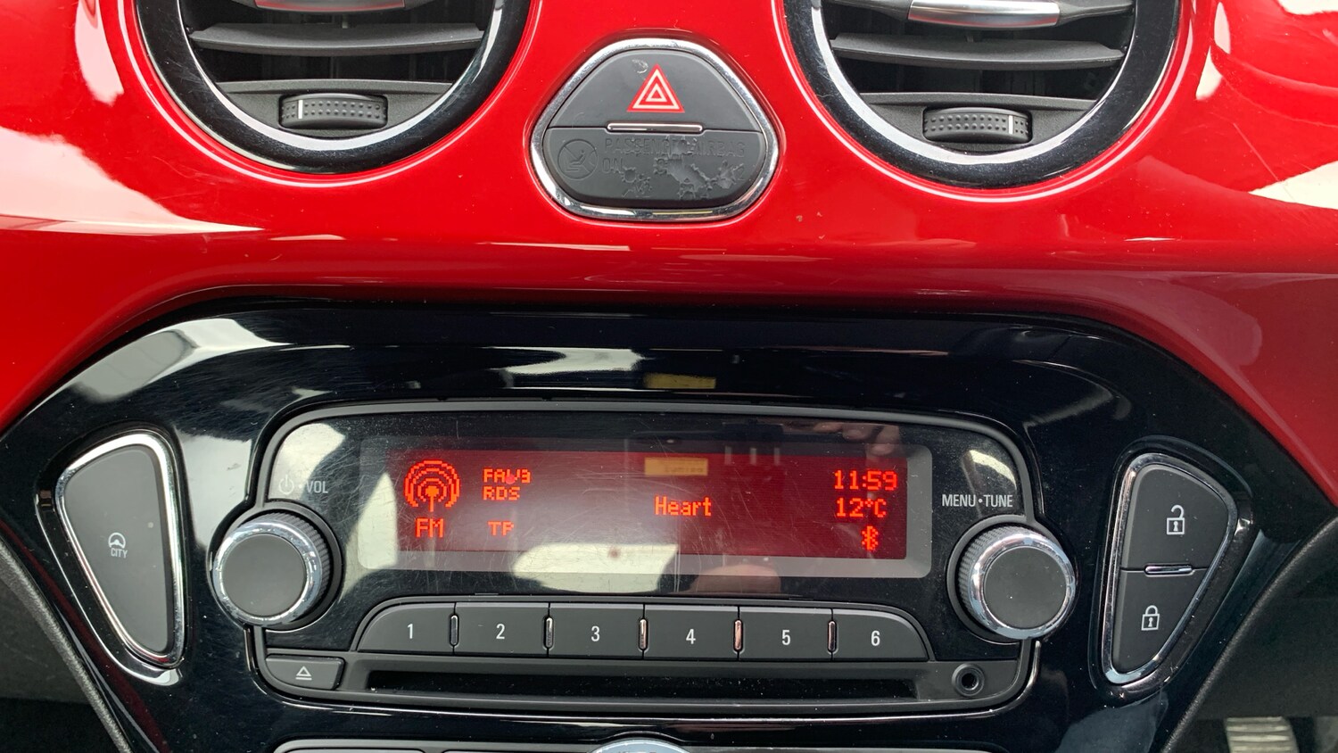 Used Vauxhall ADAM 2016 for sale - 77412864: Photo 31