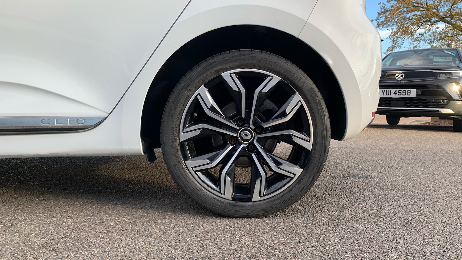 Used Renault Clio 2021 for sale - 76586428: Photo 15