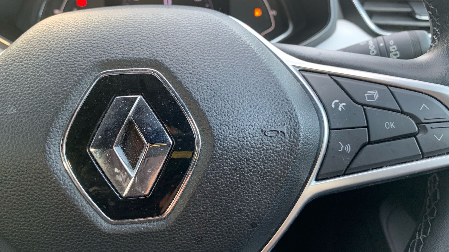 Used Renault Clio 2021 for sale - 76586428: Photo 24