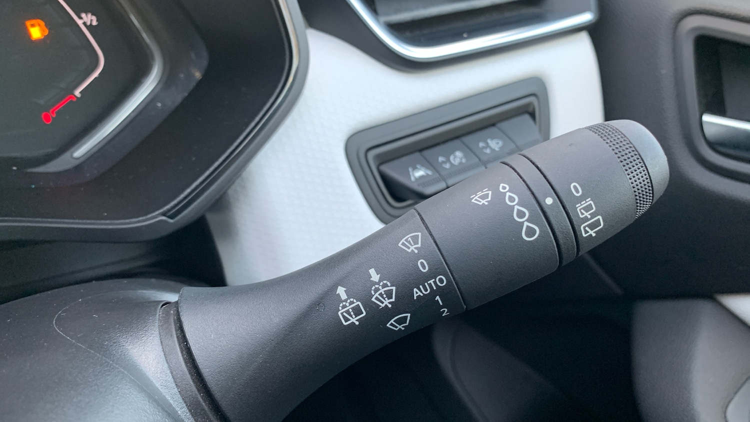 Used Renault Clio 2021 for sale - 76586428: Photo 27