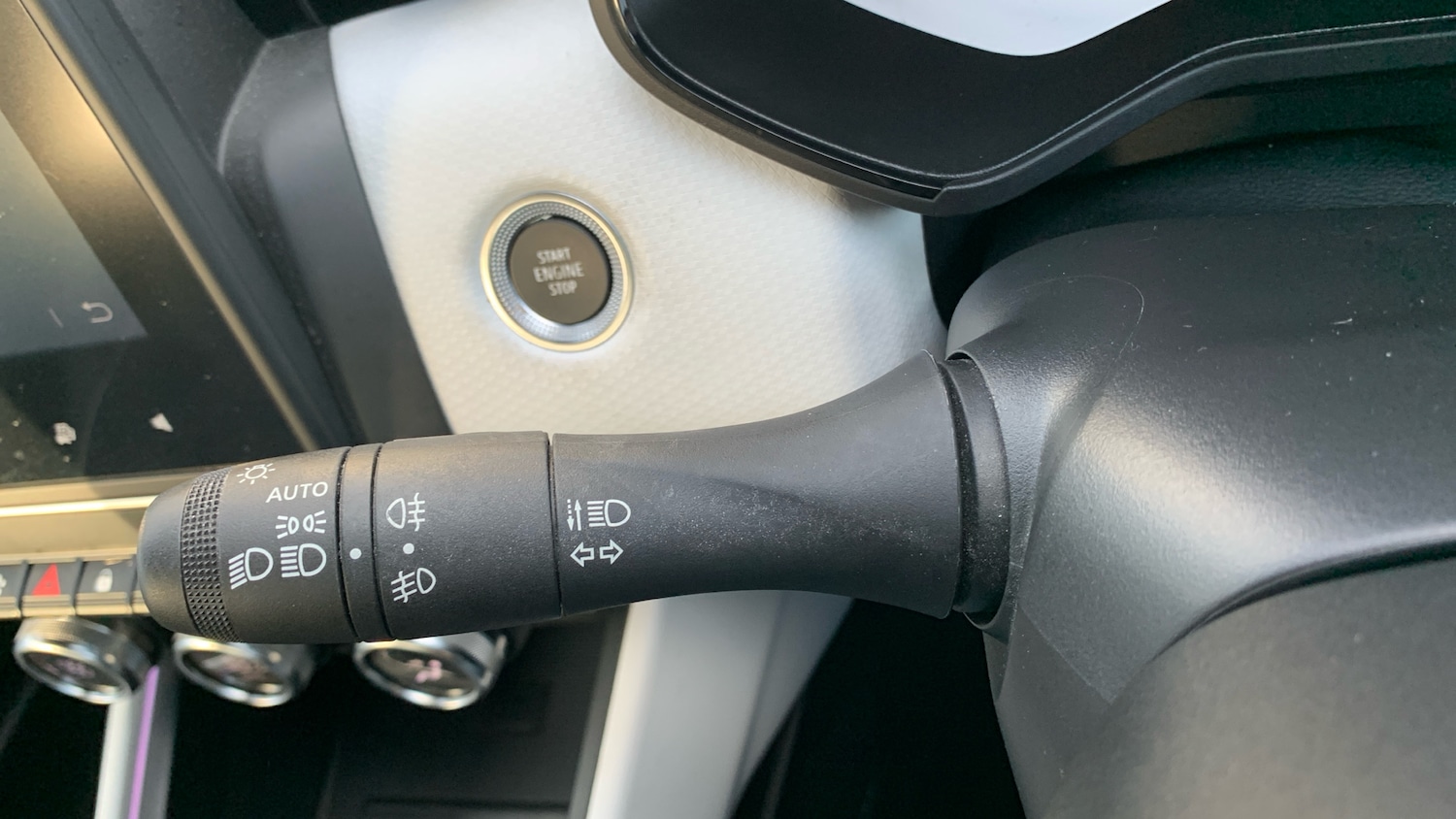 Used Renault Clio 2021 for sale - 76586428: Photo 28