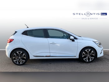 Used Renault Clio 2021 for sale - 76586428: Photo